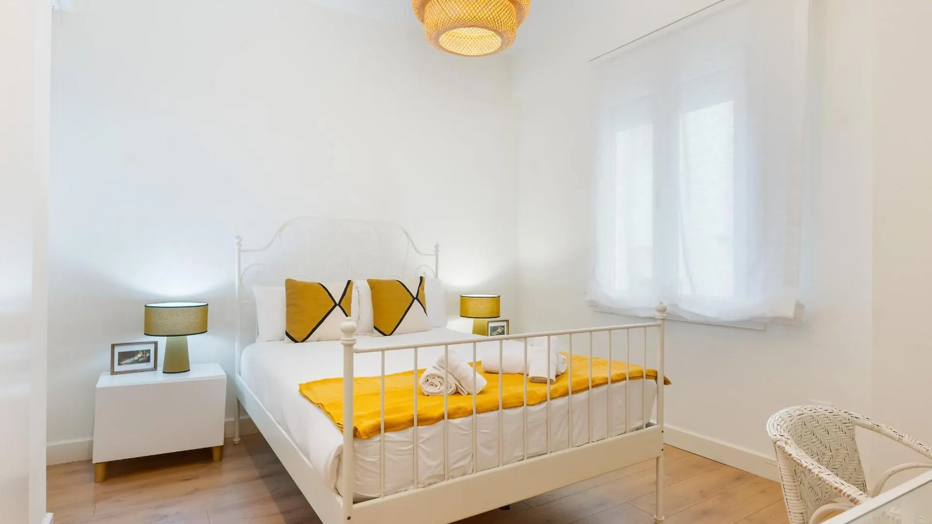 Stunning 3Br 2Bth Plaza De Cuba Apartamento Sevilha 0*,